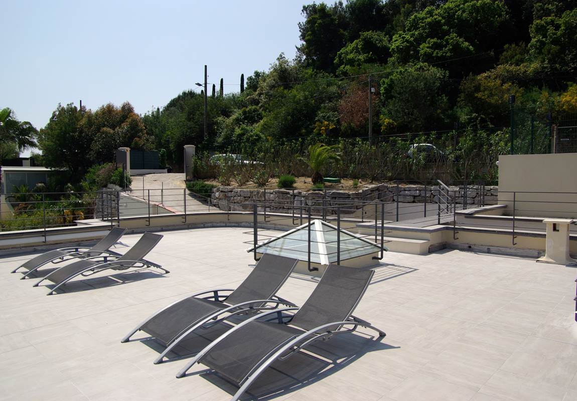 amazing large sea vue villa with roof top south france riviera-page