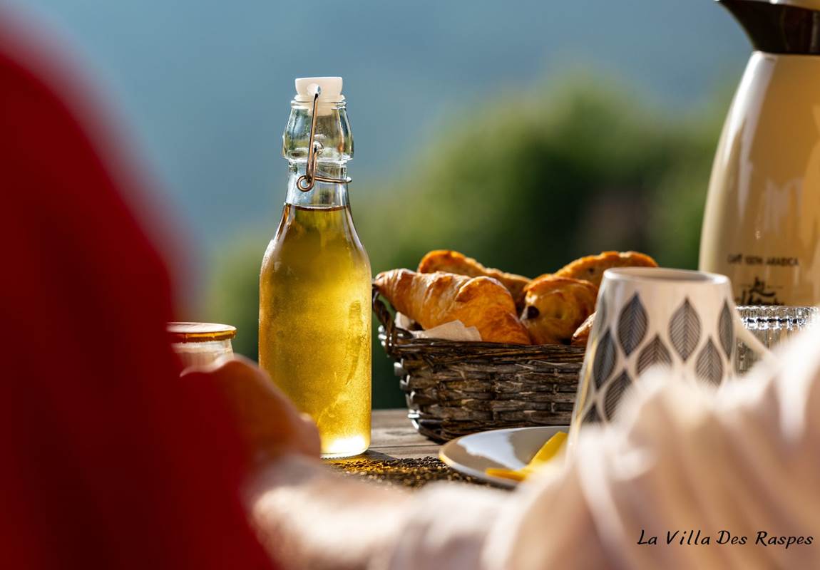 Petit déjeuner privatif en terrasse-page