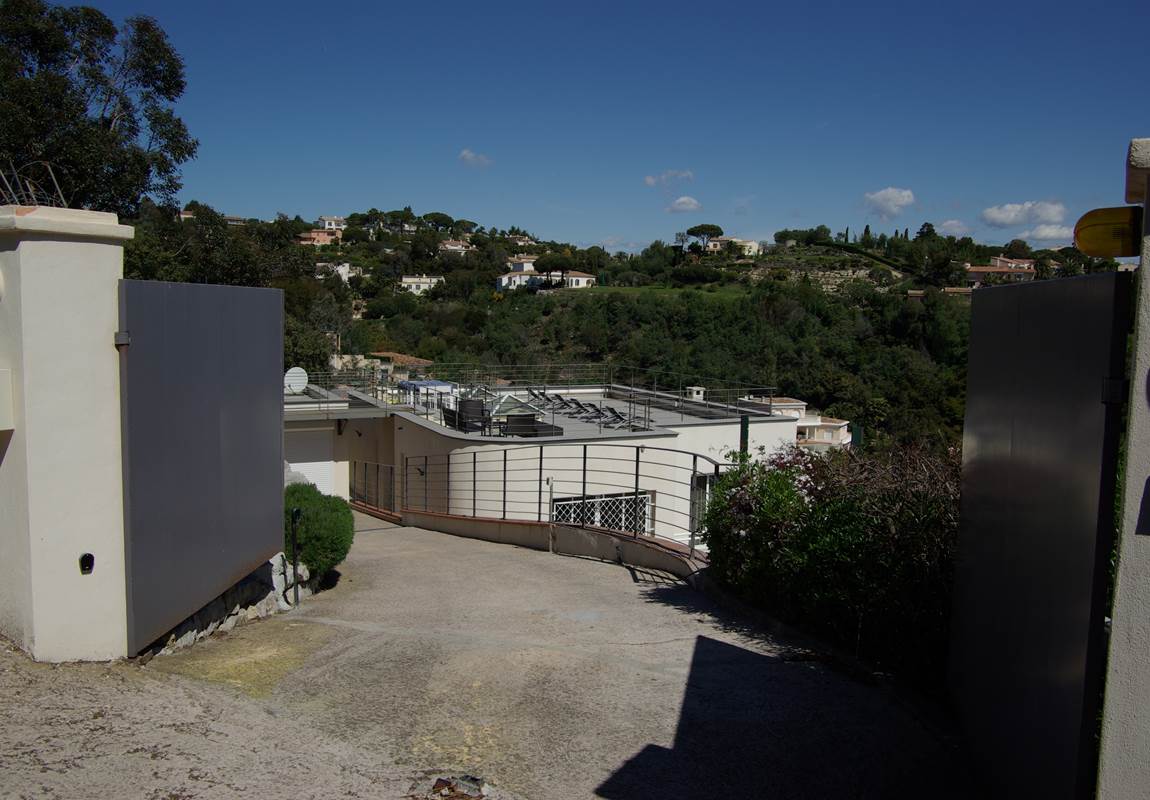 Portail automatique villa Côte d’Azur-page