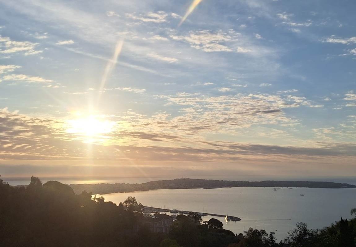 toit terrasse et coucher de soleil-page