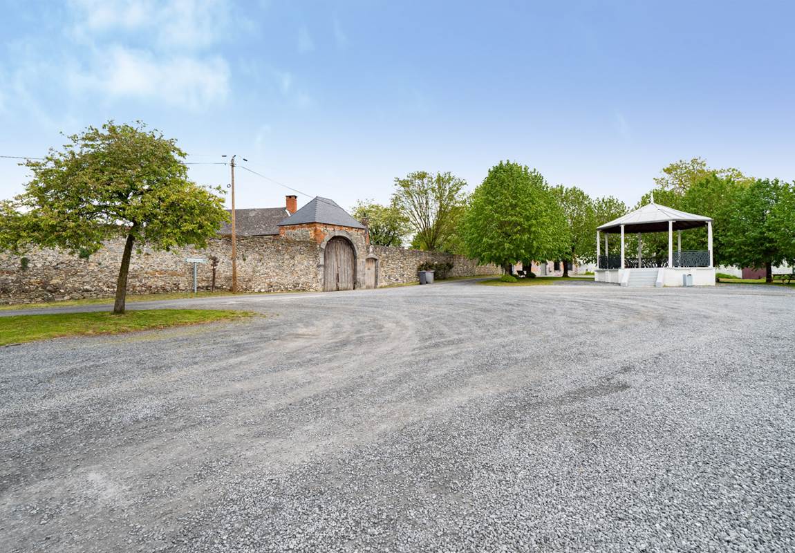 4BCB3DE0-F2F9-4D14-8FA8-313ABA52FBE2-page