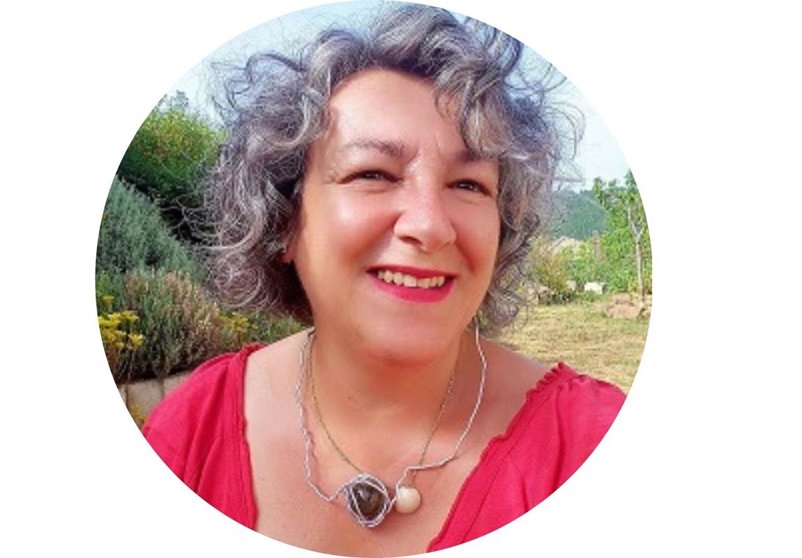 Valérie Votre hôte à La Villa Des Raspes-page