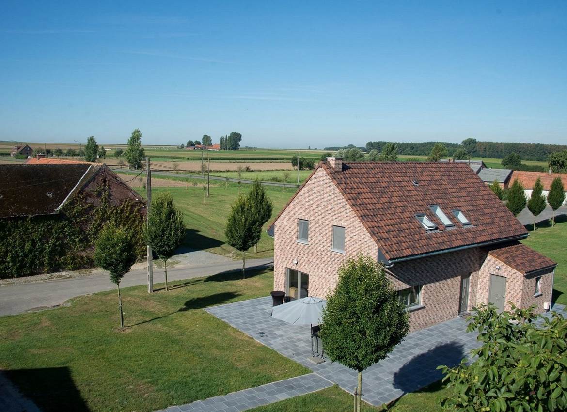 GÎTE DU CHEVAL BLANC - Jardin