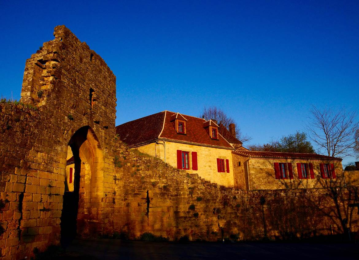 1 logis a Domme, Porte del bos