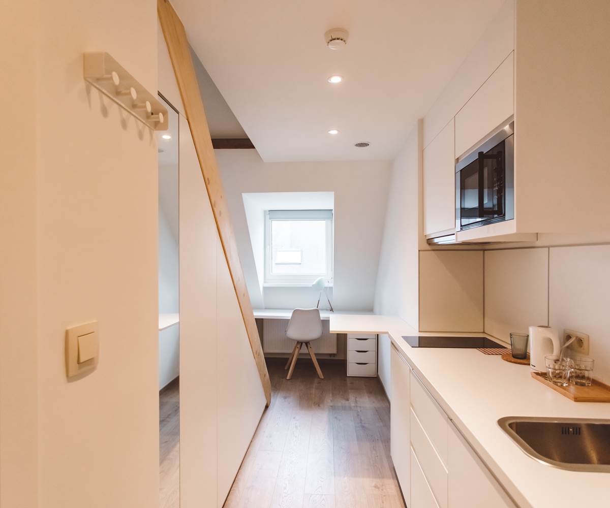 302 STUDIO AVEC CUISINE- CUISINE
