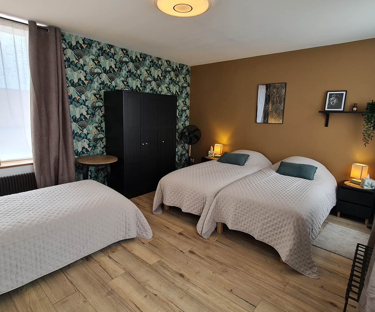 Maison de vacances dans le Nord avec 4 chambres Chambre Verdé 1er étage 3 lits 90 x 200 cm ou 1 lit King Size et 1 lit simple