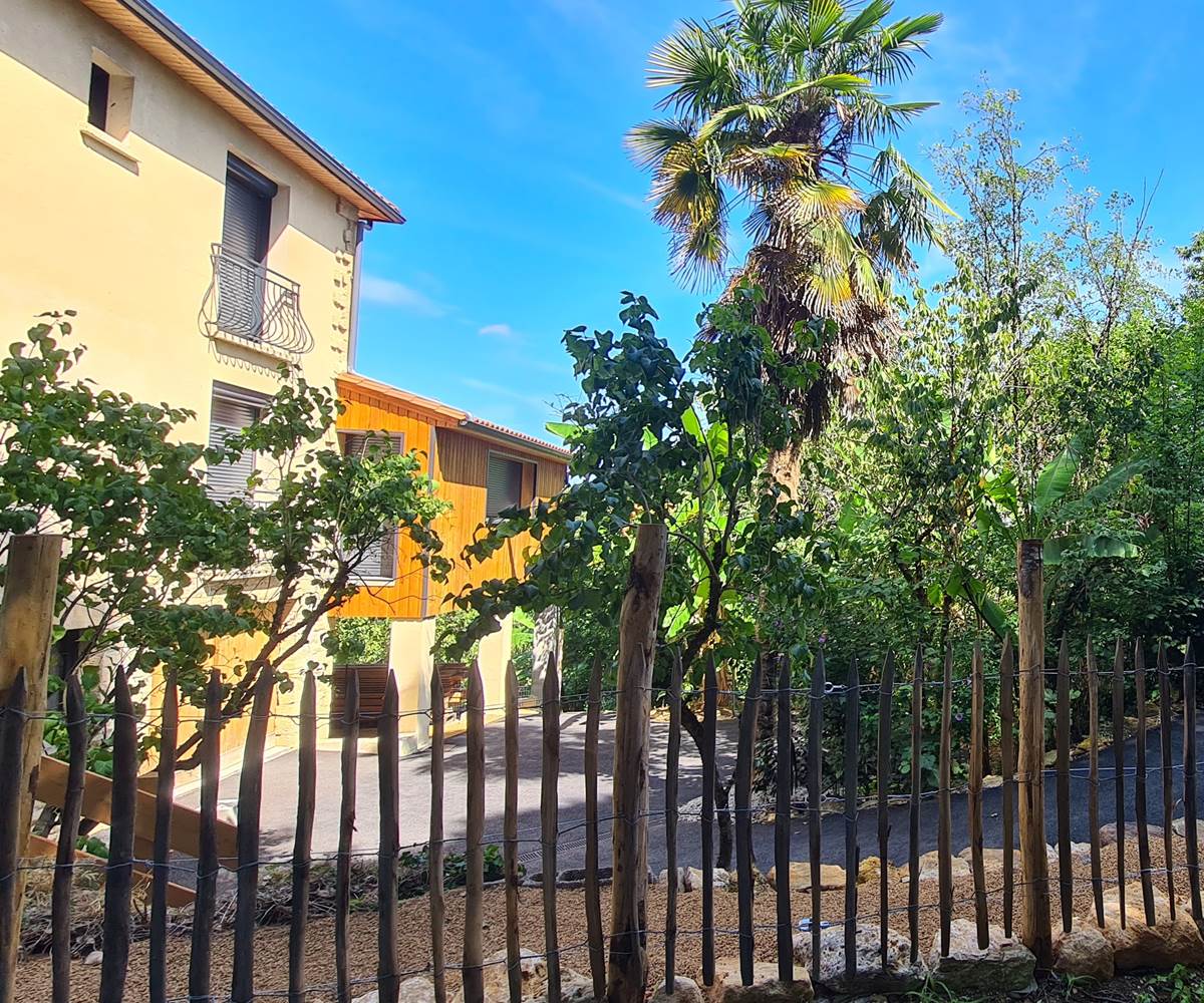 courprivée/ganivelle/parkingmoto/parkingvoiture