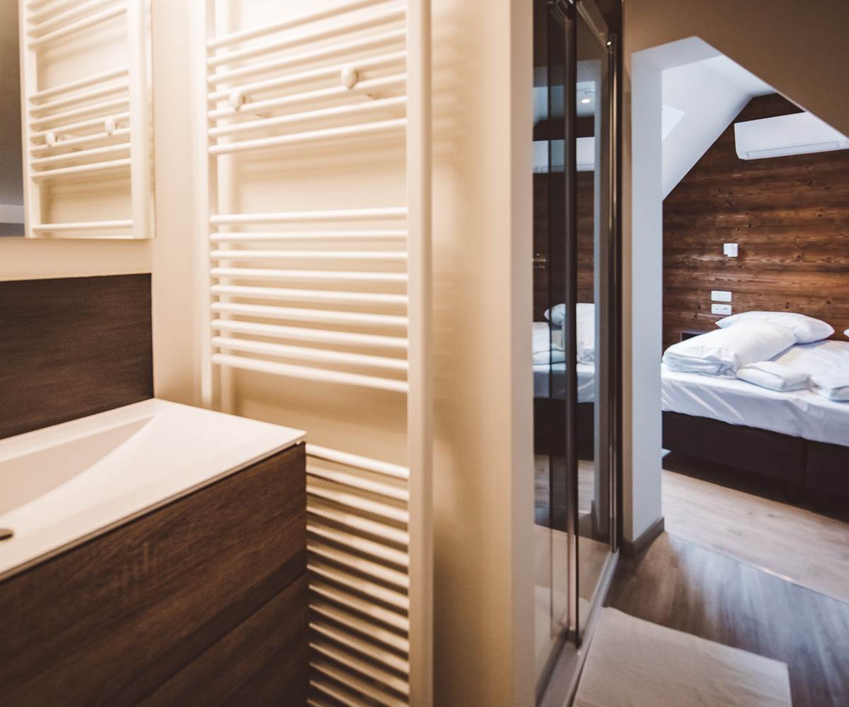 306 STUDIO AVEC CUISINE-SALLE DE BAIN