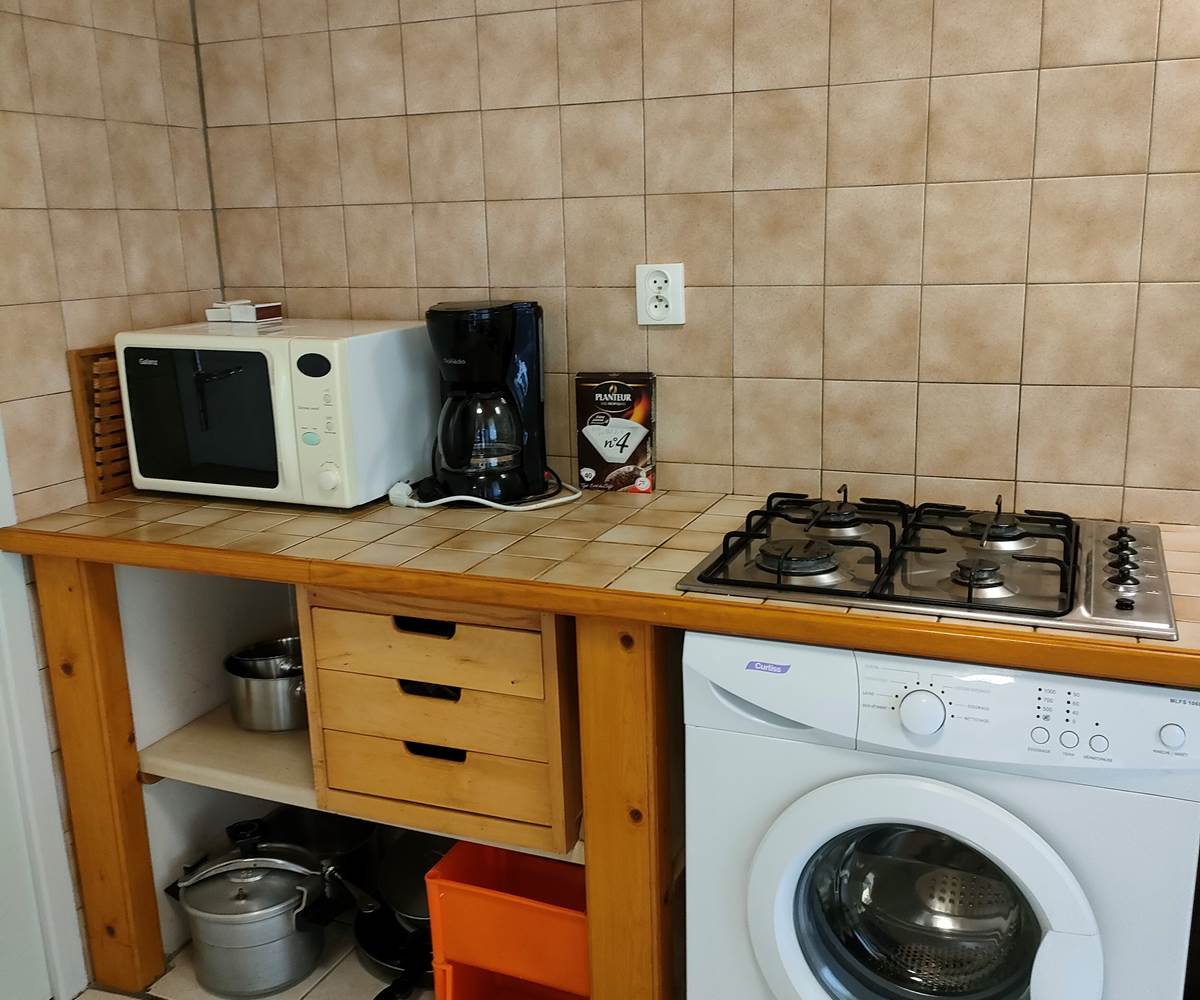 maisonnette espace cuisine, cuisson