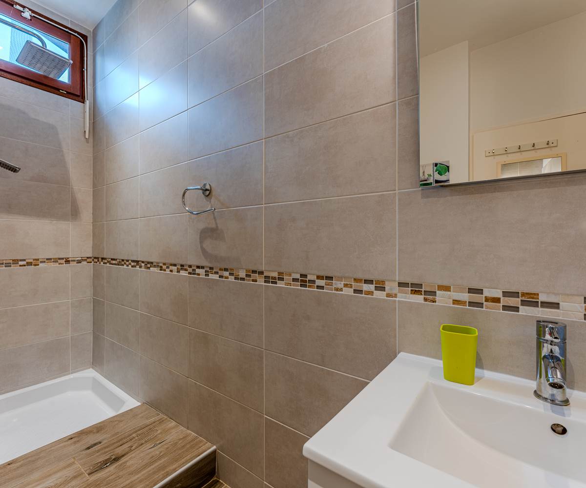 Salle de bain - douche gîte 1