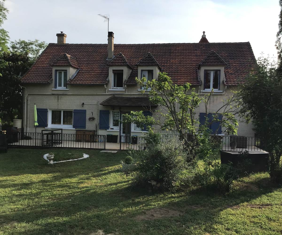 La demeure du coté nord ,coté des chambres