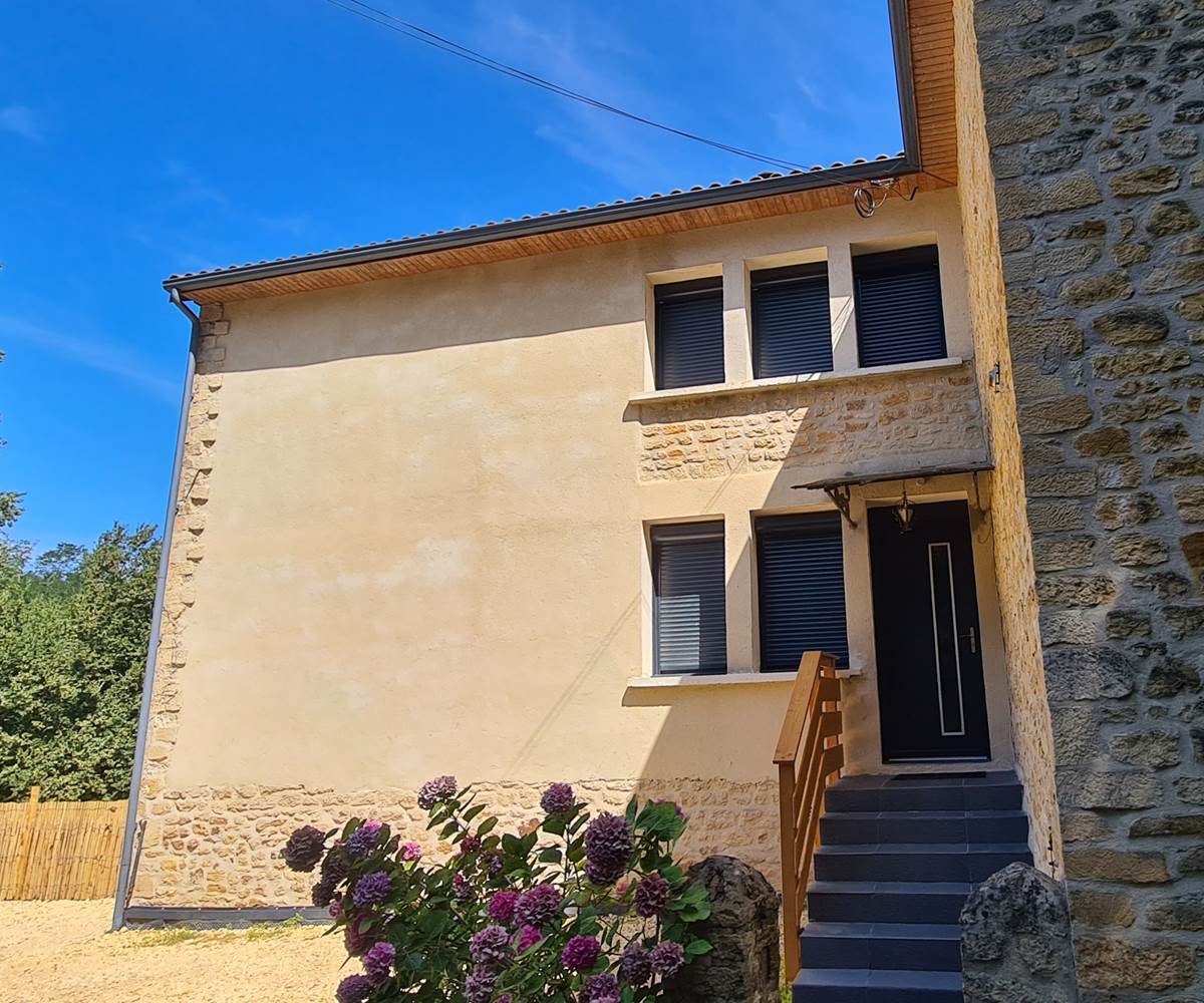accèsindépendant/parkingmoto/parkingvoiture