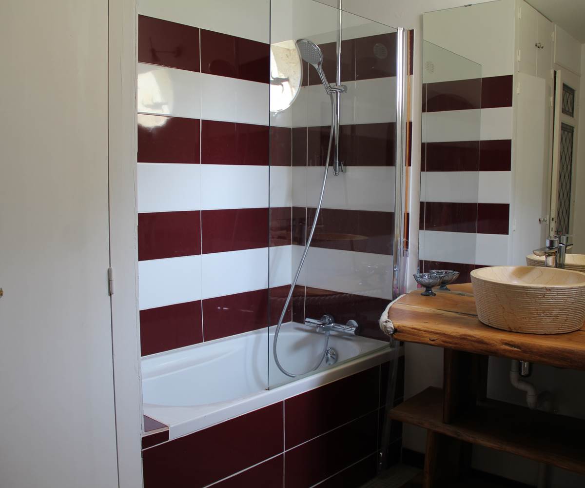 15 3 salle de bains chambre grise