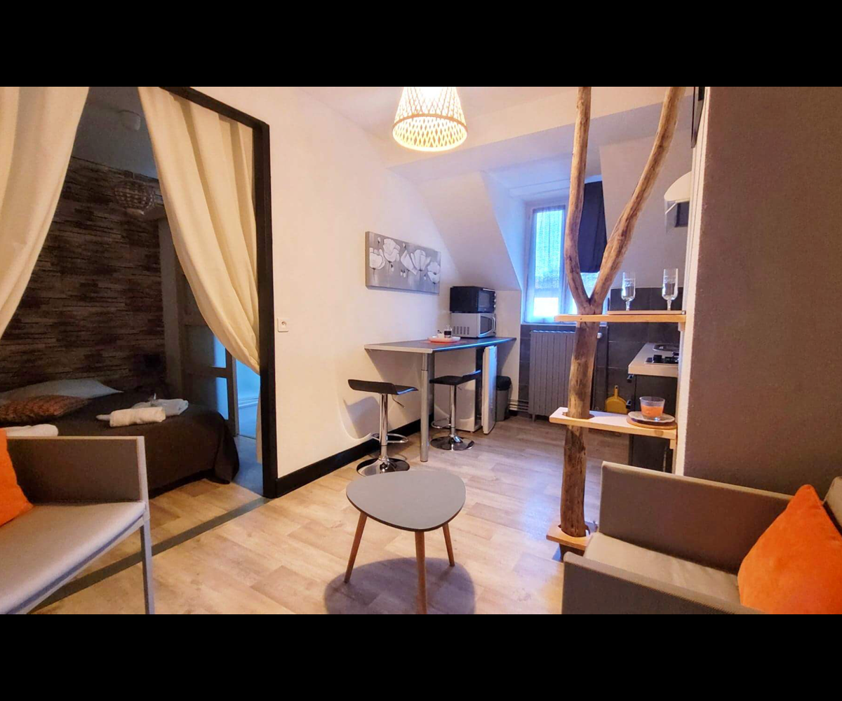 Entrée du petit Bois