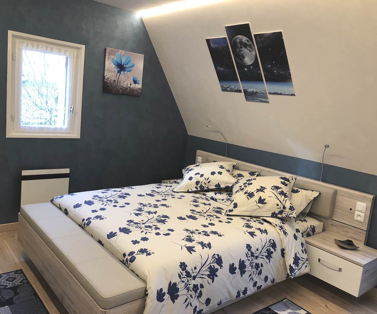 la chambre avec lit double