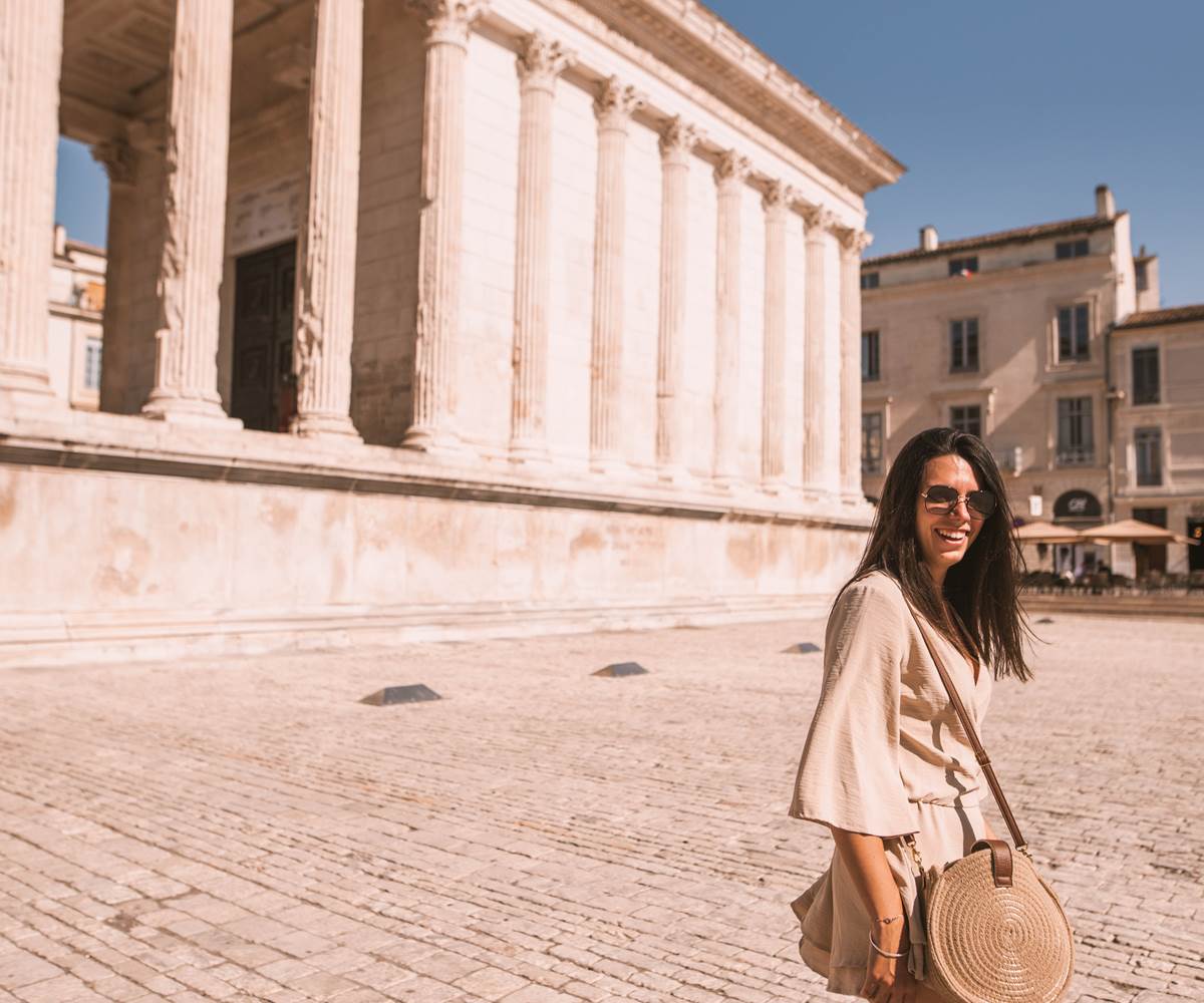 exploring la Maison Carrée