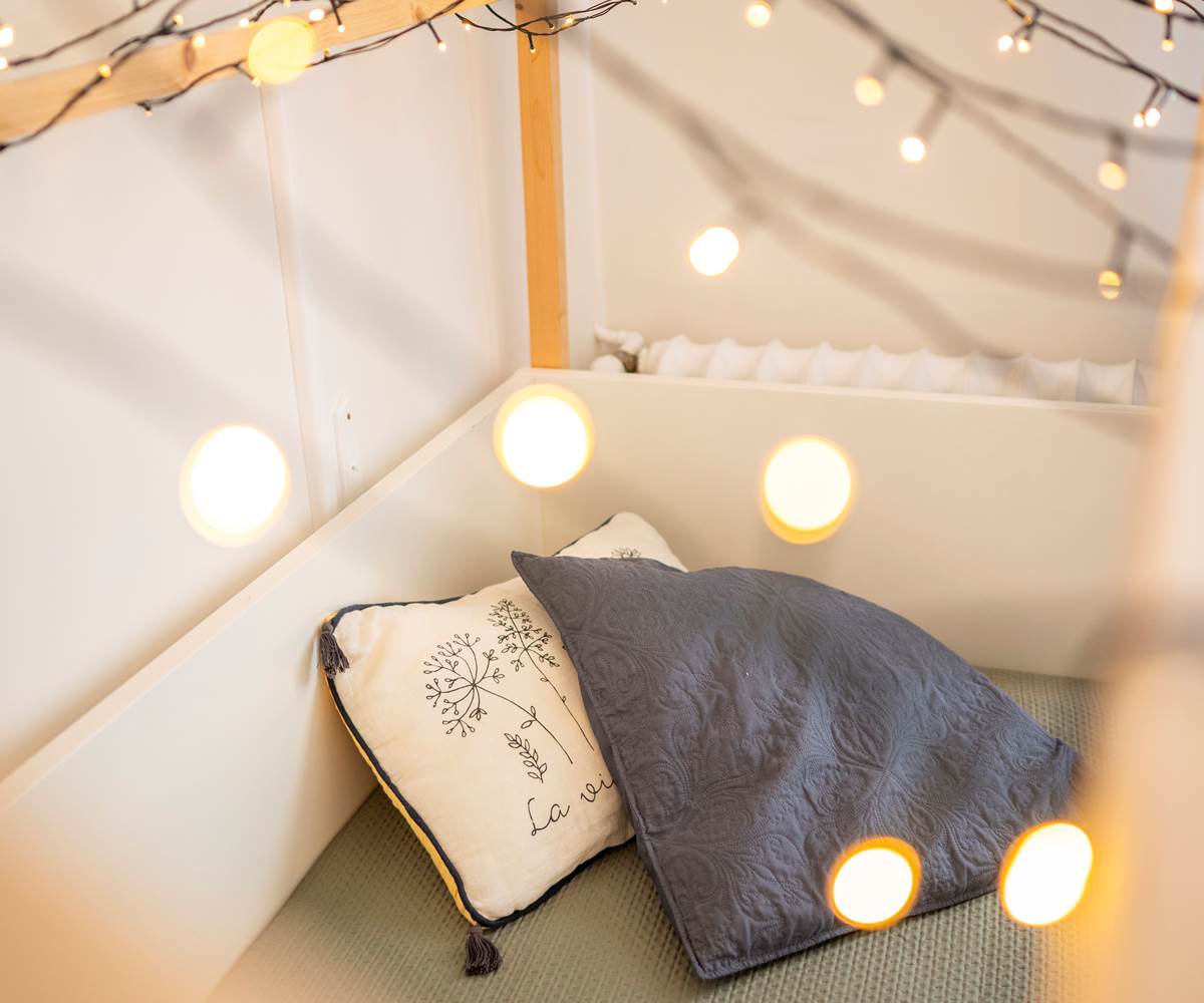 La_Grande_Maison-camille lit simple