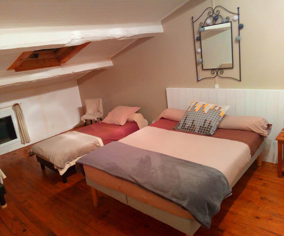 AUBERGE DE MIÉLANDRE - Chambre de Coucourdet - Lit Double et lit simple