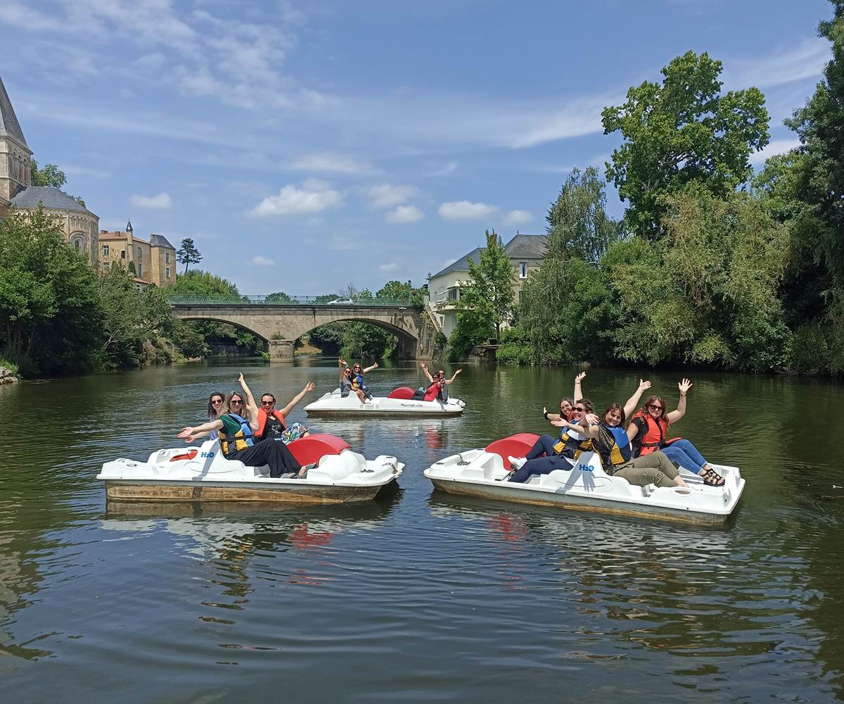 1ère photo pédalos groupe