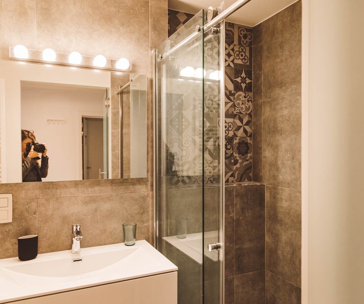 305 STUDIO DELUXE AVEC CUISINE- SALLE DE BAIN