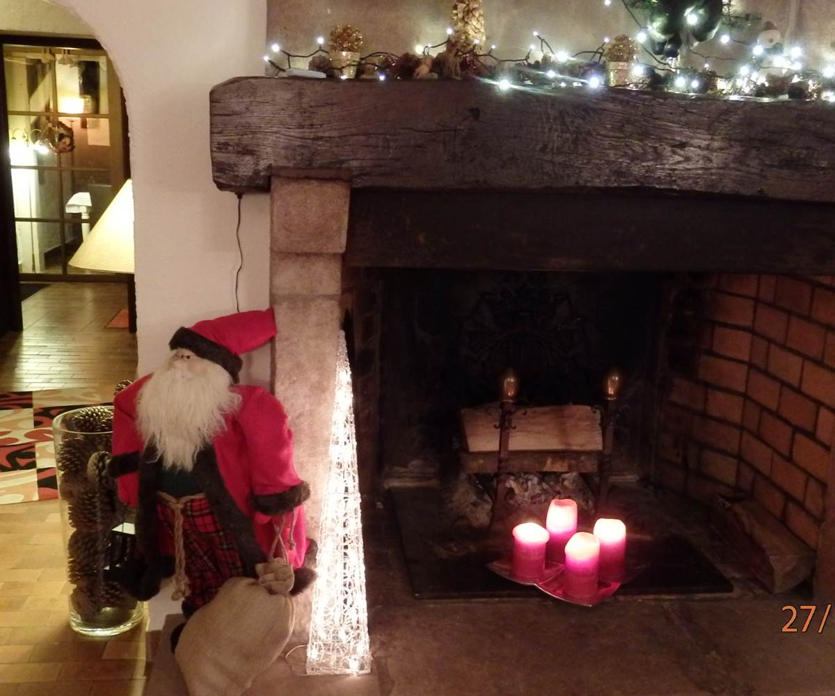 coin cheminée à La Haute Grange à Freland