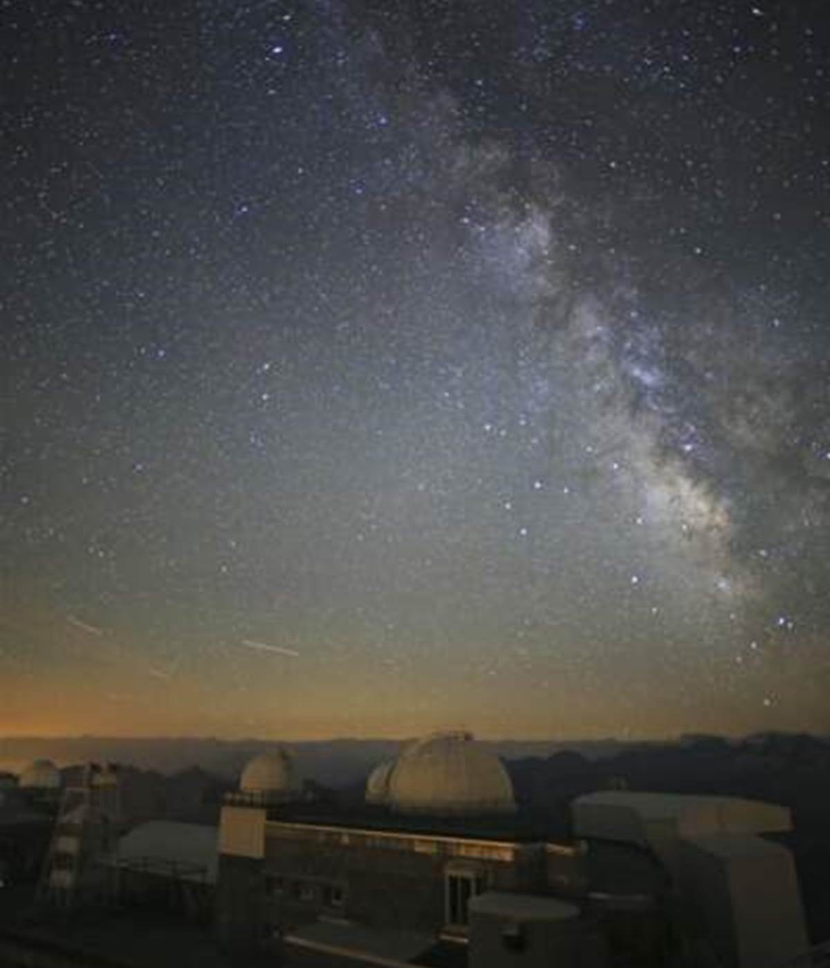 Le Pic du Midi, en France-photo-news