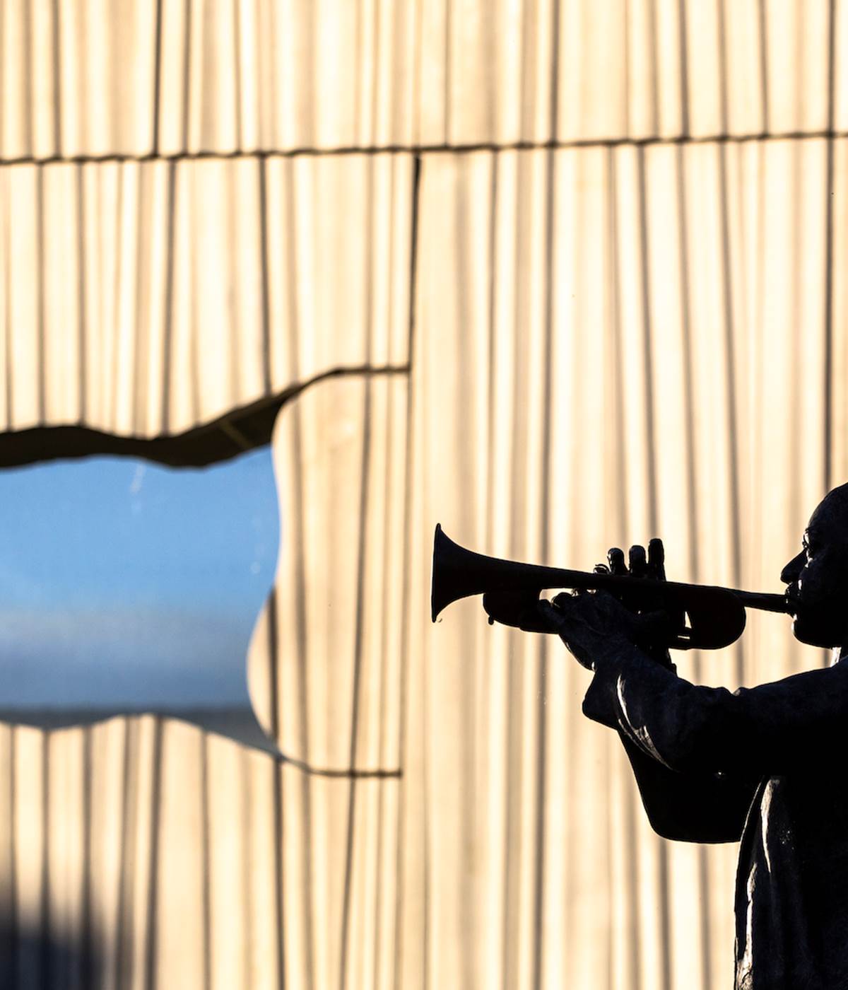 Marciac statue Marsalis l'Astrada © Pierre Meyer-photo-news
