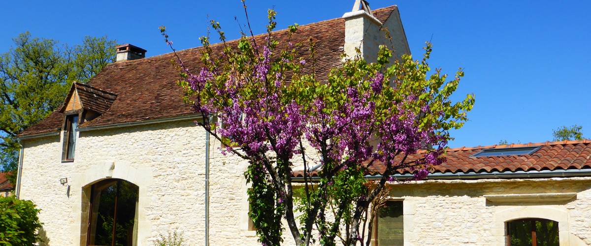 Maison pierre et toit Périgourdin : les gites de fred