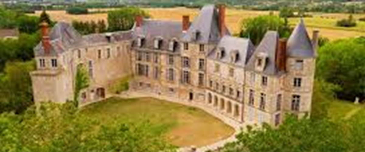 Les Rossignols-Château de Saint Brisson