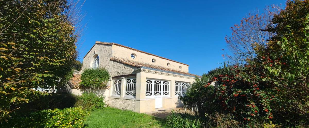 Cyprès, gîte avec jardin privatif-carousel
