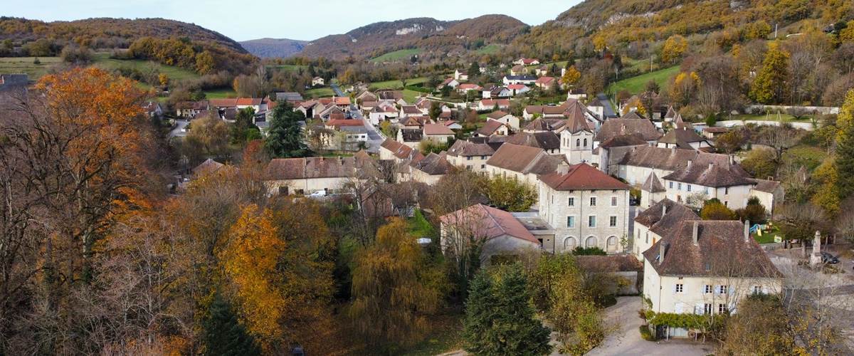 Vue jardin et centre du village