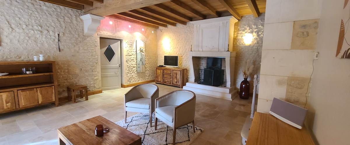 Séjour spacieux et lumineux ,TV satellite-carousel