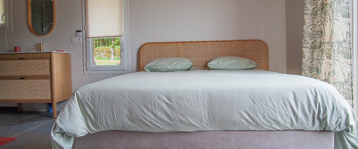 Gite du Causse Loubressac Chambre 1 RDC-carousel