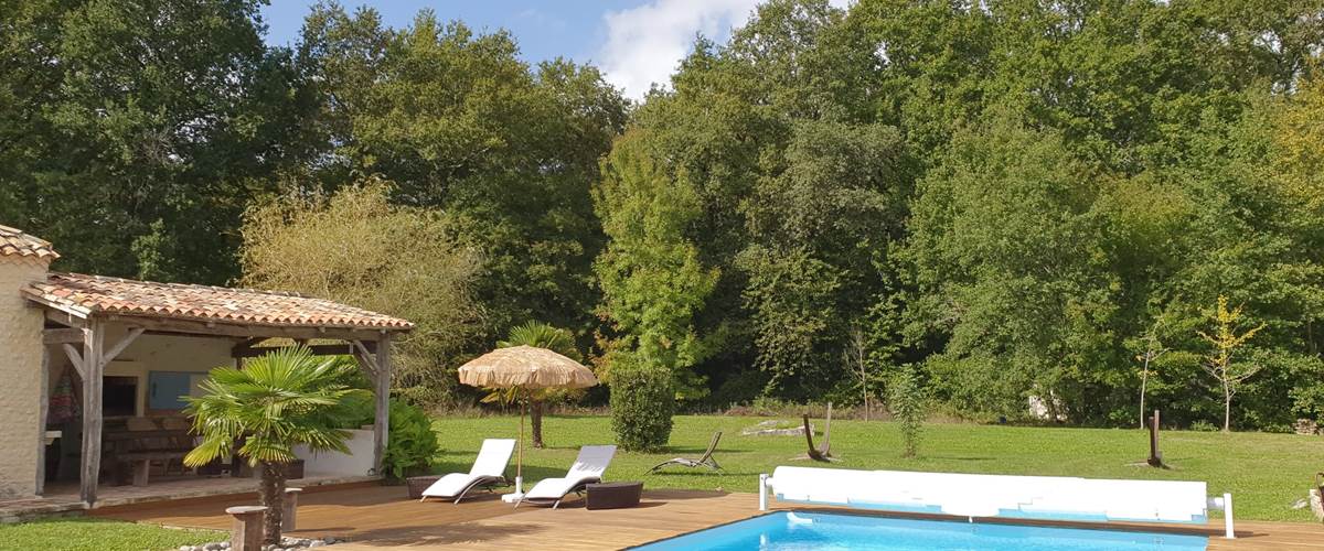 Domaine au cœur de la verdure-carousel