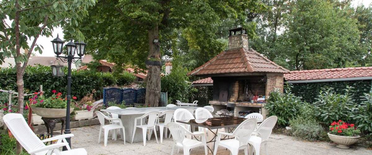 jardin extérieur terrasse et four-carousel