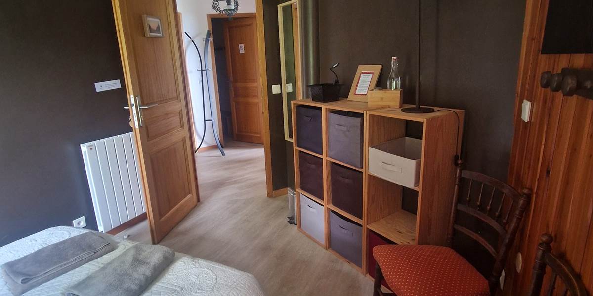CHAMBRE LIT DOUBLE 140 CM