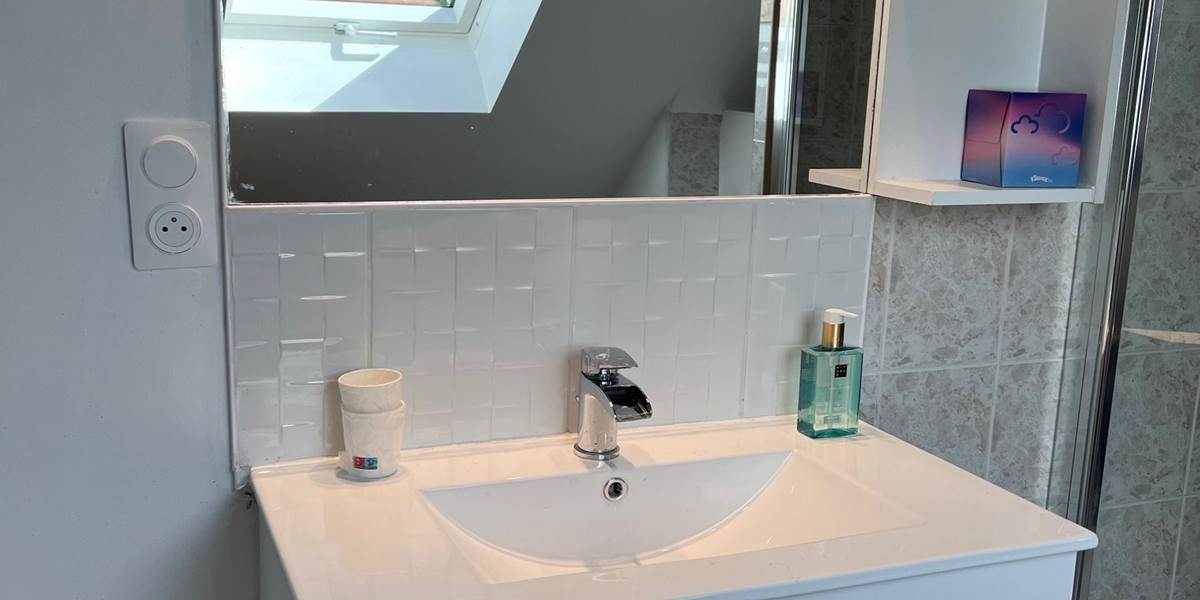 salle de bain vue sur terrasse
