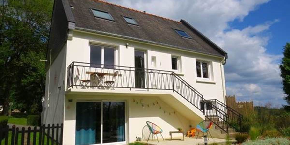 Maison de vacances pet friendly à Caurel – randonnées au départ de la location