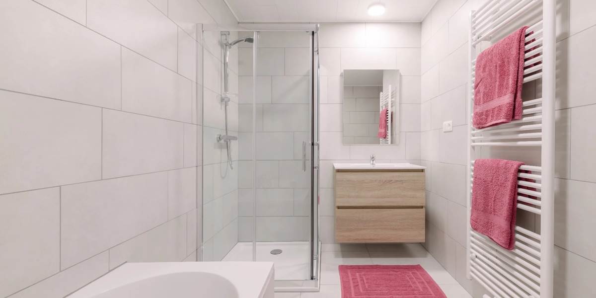 Gîtes de Juliane et Eric - Al'cinse chez Jean - gîte 6 personnes - salle de bain