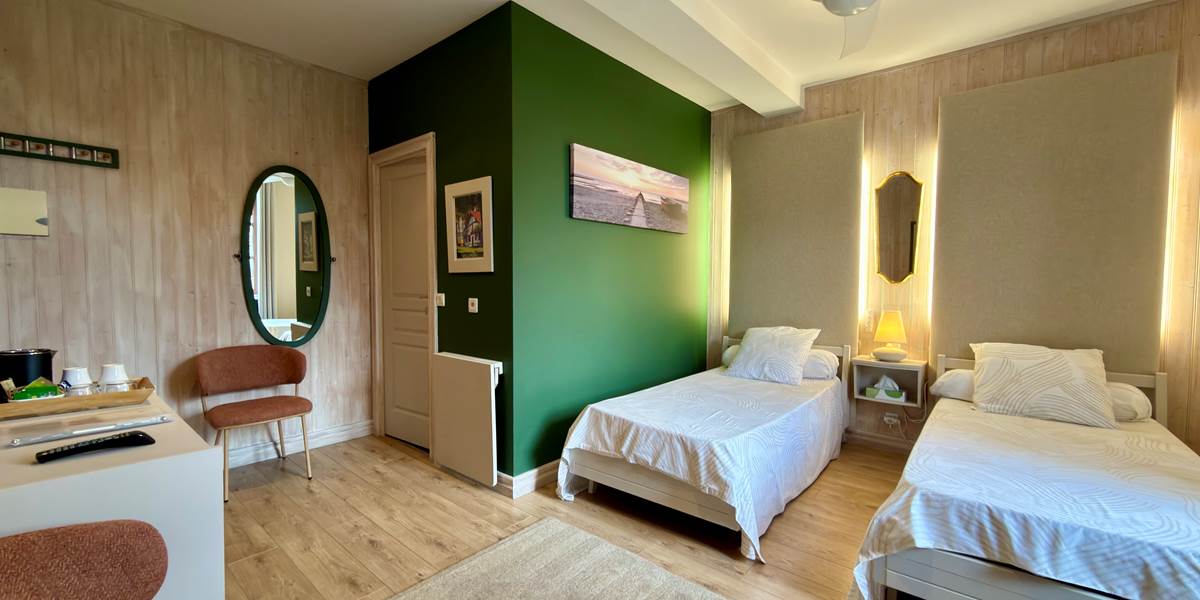 Chambre Les Pins - Lits Jumeaux - Horizon des Landes Doazit