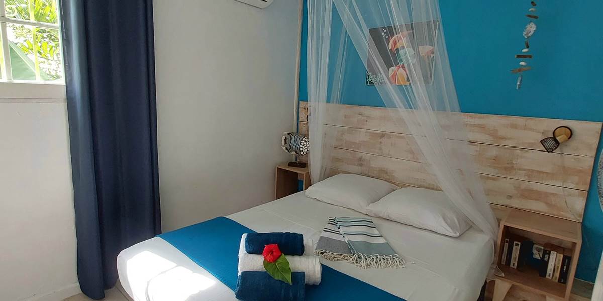 le FLAMBOYANT Chambre 2