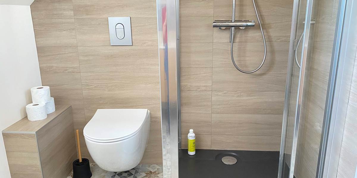 Chambre d'hote la Korrigane_Binic-Etables sur mer_ Hotel_WC