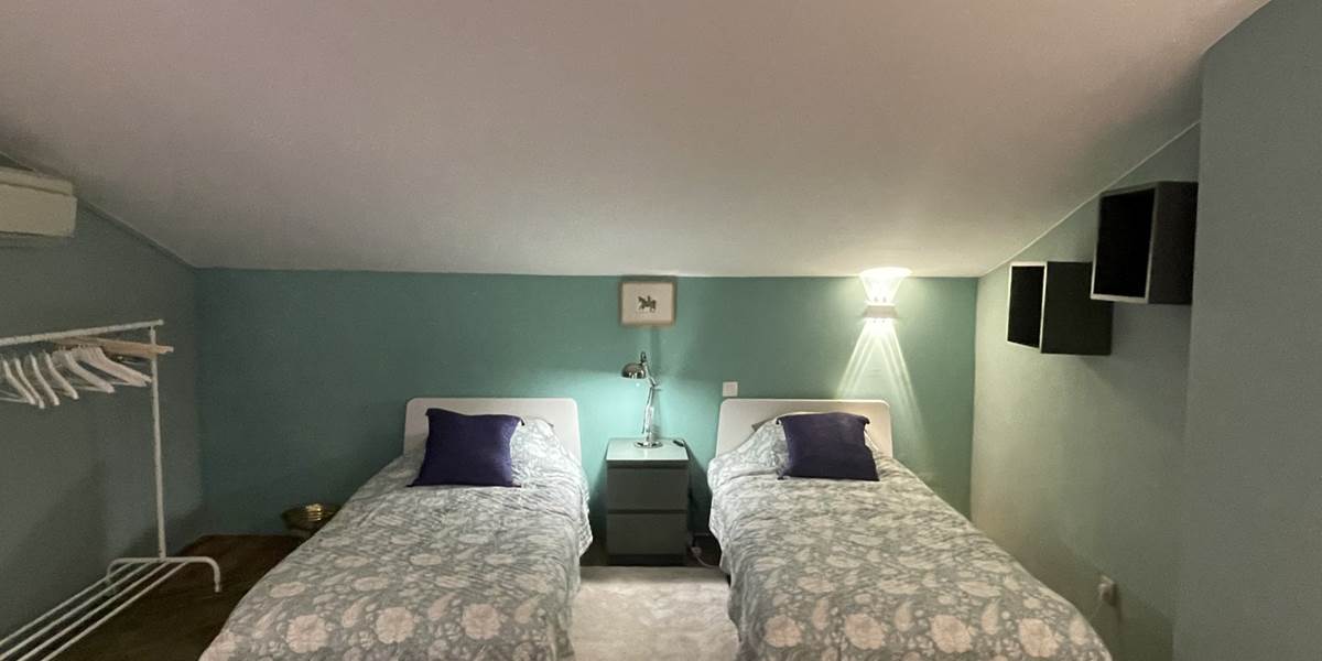 CHAMBRE DORTOIR AQUA-ROSE lits aqua MF