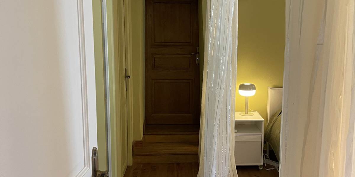 ENTRE´E CHAMBRE OLIVE 2E`ME E´TAGE MF