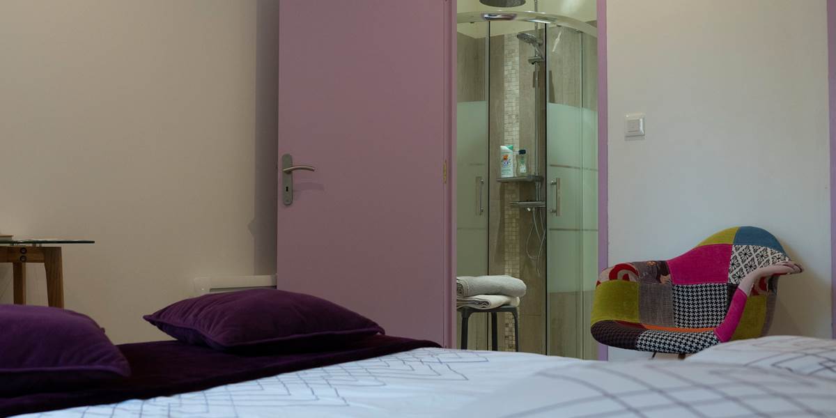 salle de bain chambre charlotte bandb la basse orme