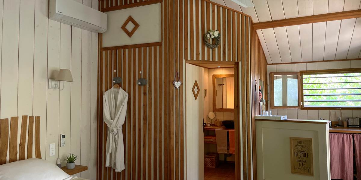 Chambre & Cuisine & Salle d'eau - Cabane EPICEA