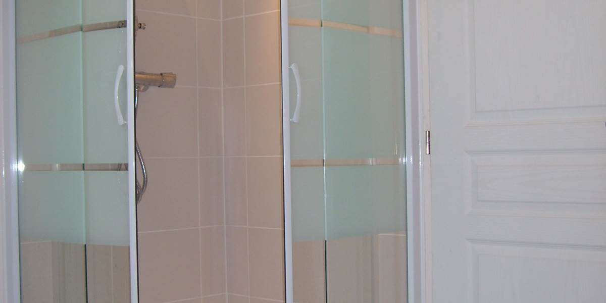 8douche chambre familiale