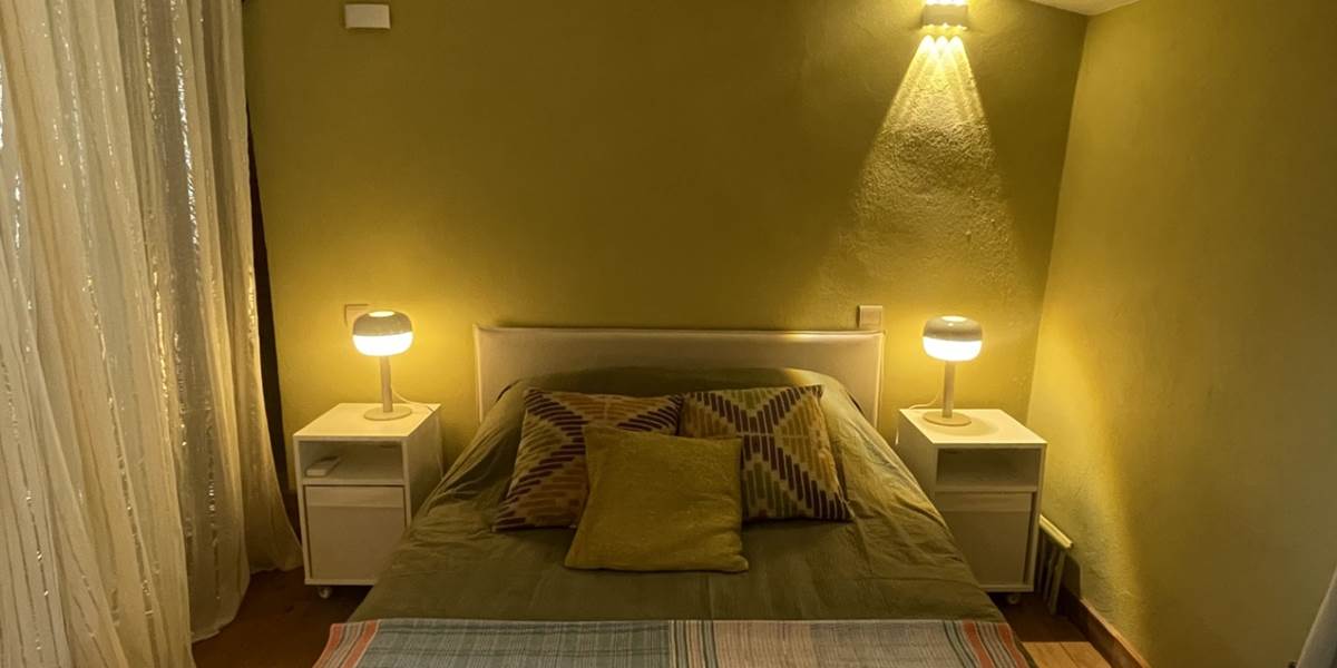 CHAMBRE OLIVE 2E`ME E´TAGE lit MF