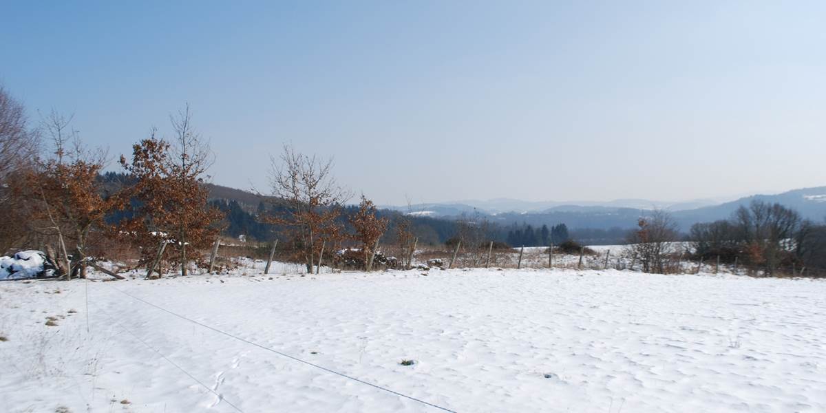 paysage d'hiver, vue devant le Ranch des Lacs Vervialle 87120