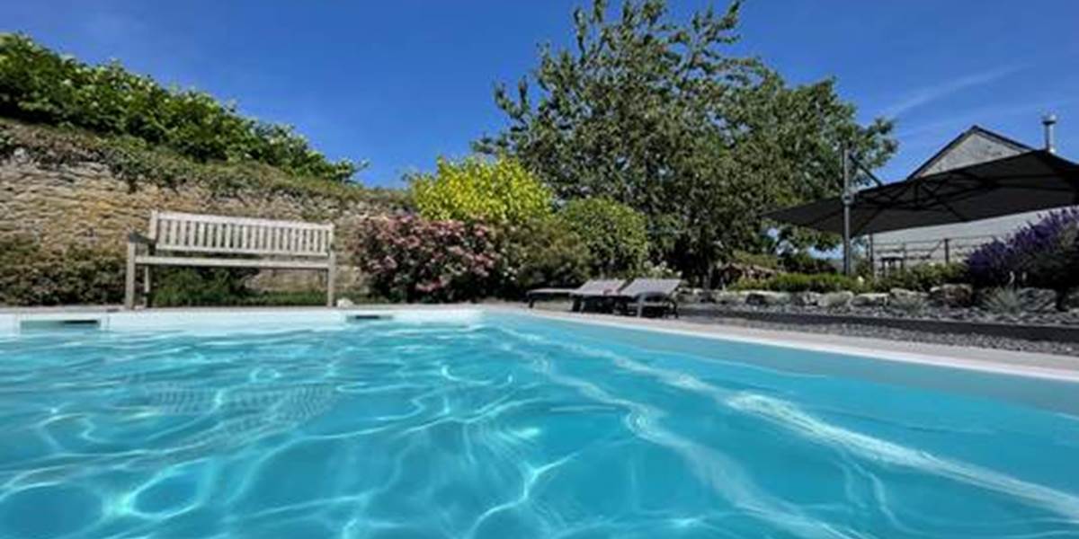 Piscine en été